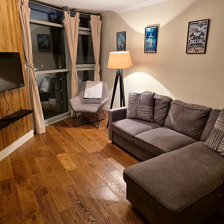 Ultra-Luxury City Centre 2 Bed Apartment, With Free Parking Κάρντιφ Εξωτερικό φωτογραφία